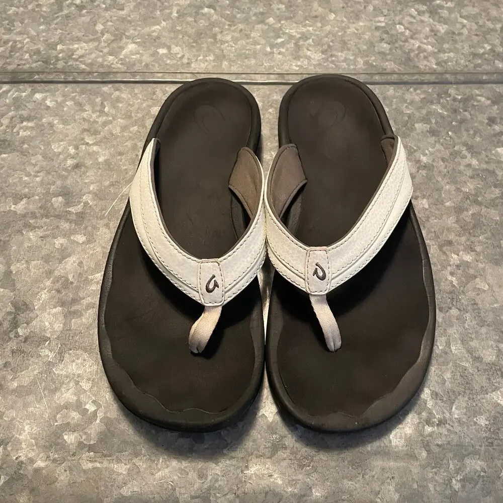 OluKai Womens Ohana Flip Flop Thong Sandals Sz 9 White Black Comfort 20110-4R40